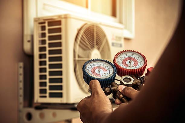 Professional Hvac technician working in Closter, NJ